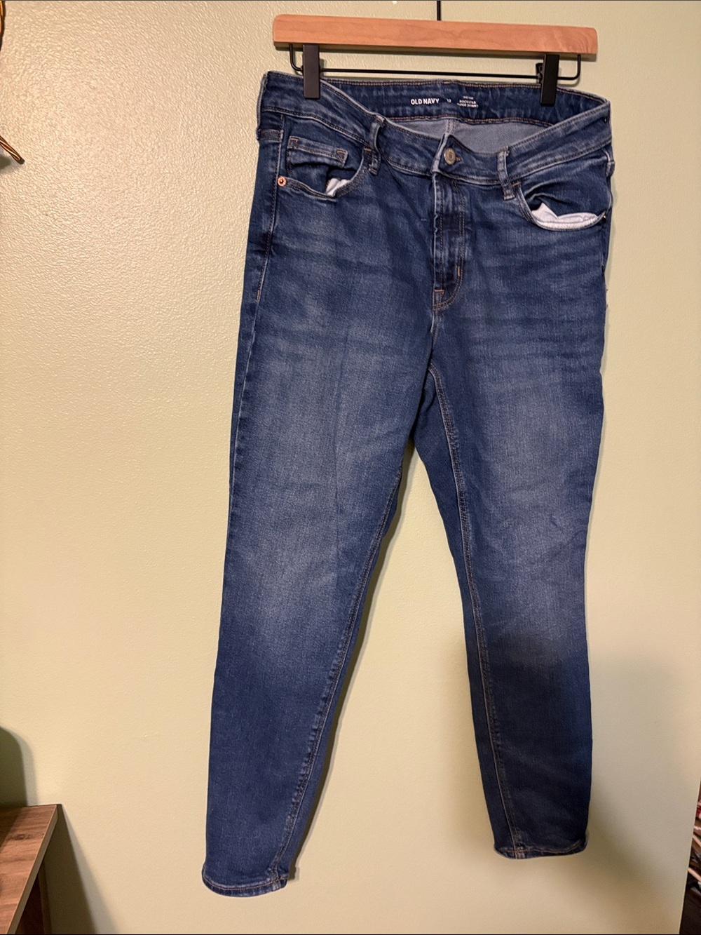 Old Navy Women’s Dark Blue Skinny Jeans